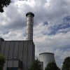 Riesig: Schornstein und Kühlturm vom Heizkraftwerk Köln-Niehl